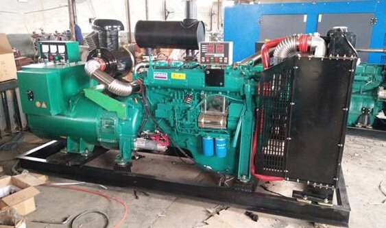 阳泉潍柴二手发电机大型柴油发电机组